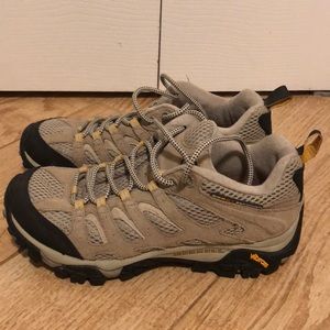 Women’s Merrell Continuum Vibram hiking shoes